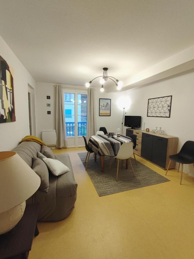 Grand Appartement En Rdc Vallee De Campan Exteriér fotografie